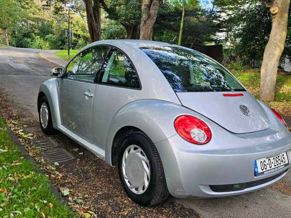 Volkswagen Beetle Hatchback, Petrol, 2006, Silver