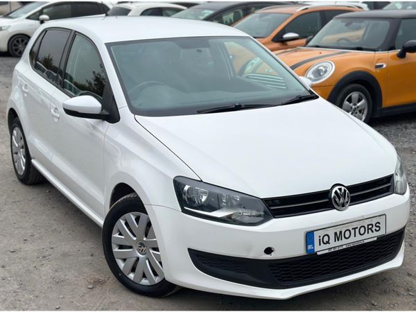 Volkswagen Polo Hatchback, Petrol, 2012, White