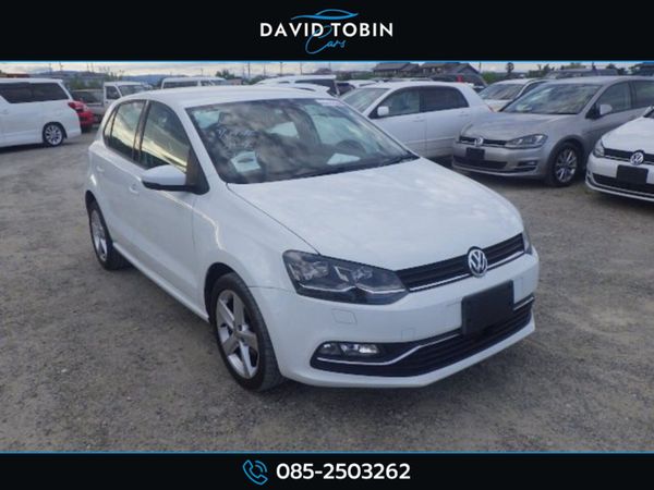 Volkswagen Polo Hatchback, Petrol, 2016, White
