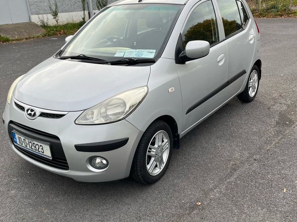 Hyundai i10 Hatchback, Petrol, 2010, Silver