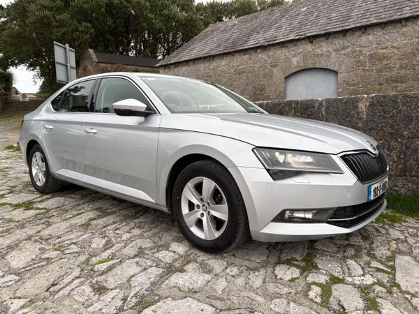 Skoda Superb Saloon, Diesel, 2019, Grey