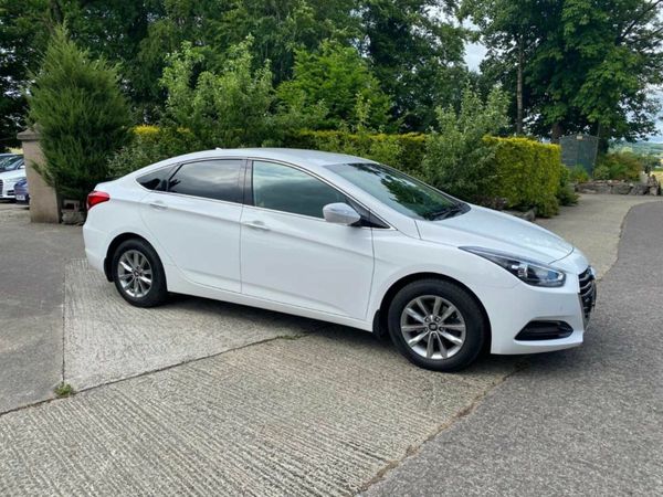 Hyundai i40 Saloon, Diesel, 2016, White