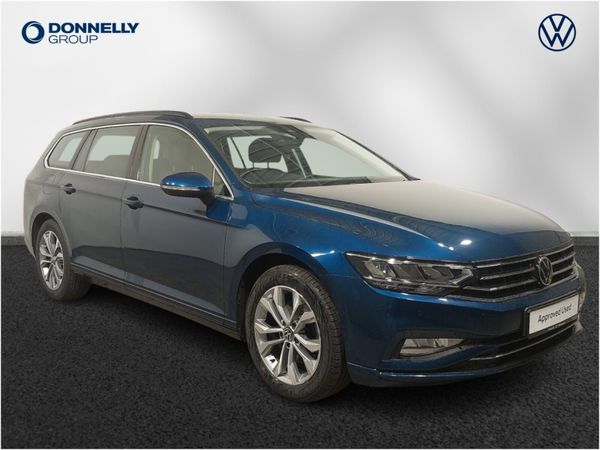 Volkswagen Passat Estate, Petrol, 2022, 