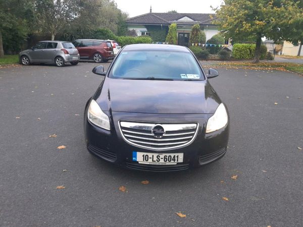 Vauxhall Insignia Hatchback, Diesel, 2010, Black
