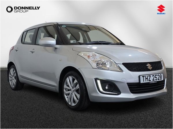 Suzuki Swift Hatchback, Petrol, 2015, Silver