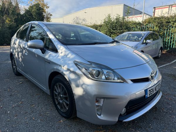 Toyota Prius Hatchback, Petrol Hybrid, 2015, Silver