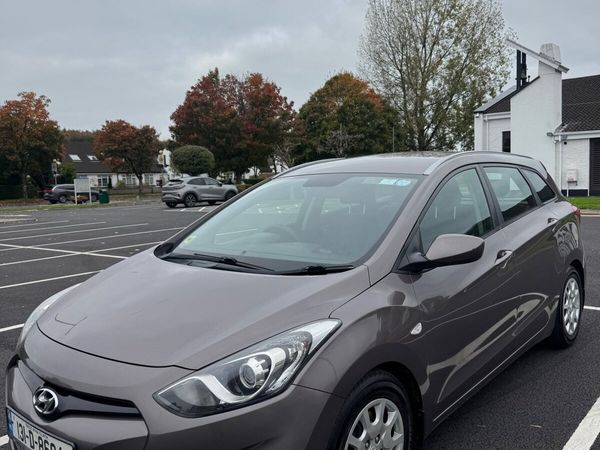 Hyundai i30 Estate/Jeep, Diesel, 2013, Bronze