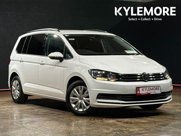 Volkswagen Touran MPV, Petrol, 2020, White