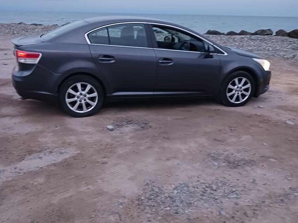 Toyota Avensis Saloon, Diesel, 2011, Grey
