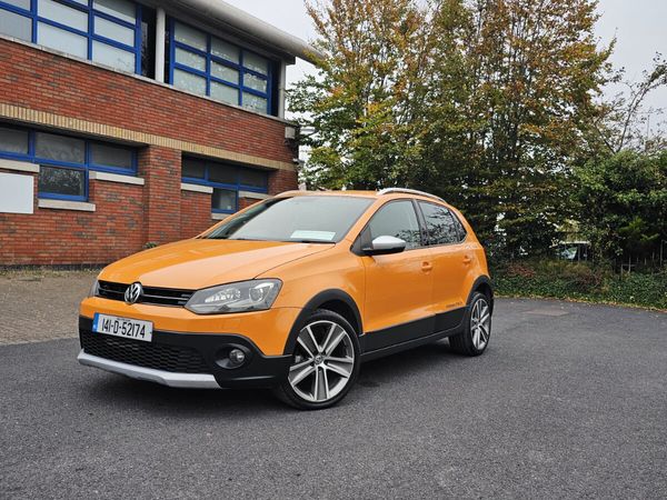 Volkswagen Polo Hatchback, Petrol, 2014, Orange