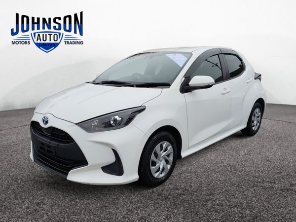 Toyota Yaris Hatchback, Petrol, 2022, White