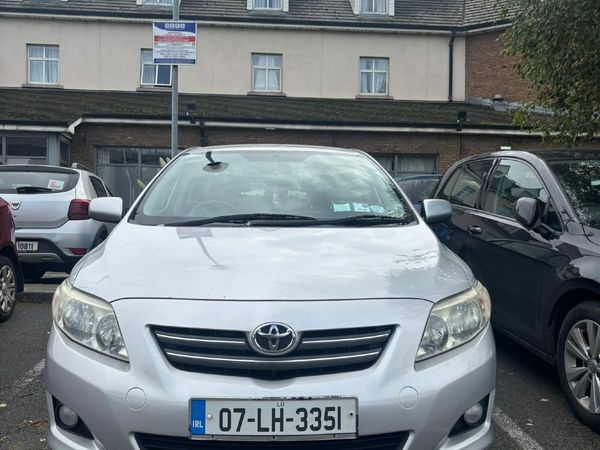 Toyota Corolla Saloon, Petrol, 2007, Silver