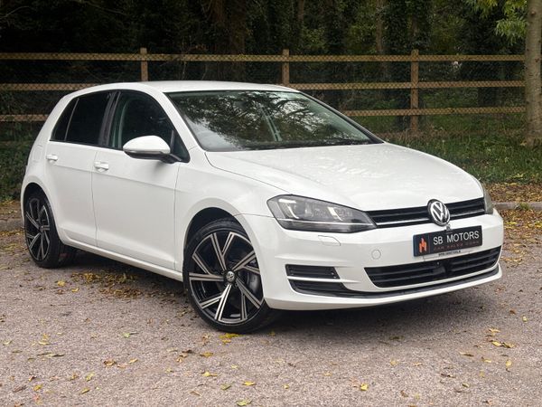 Volkswagen Golf Hatchback, Petrol, 2016, White
