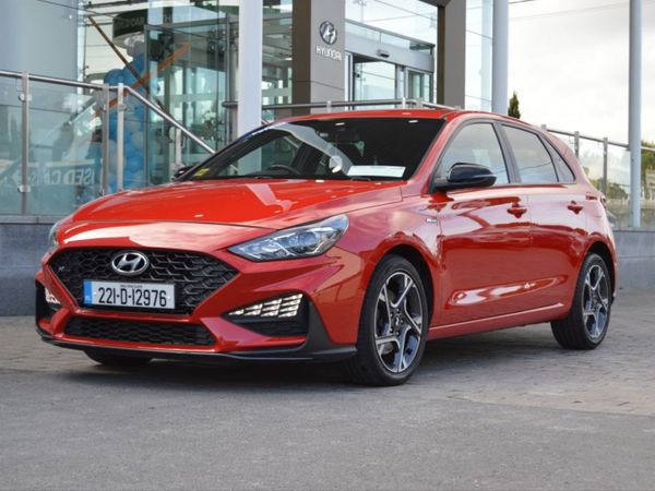 Hyundai i30 Hatchback, Petrol, 2022, Red