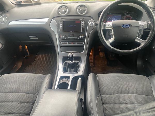 Ford Mondeo Estate, Diesel, 2012, Silver
