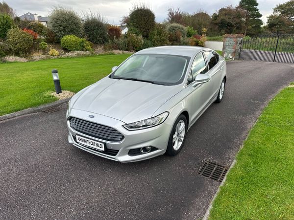 Ford Mondeo Hatchback, Diesel, 2017, Grey