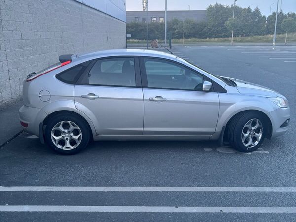 Ford Focus Hatchback, Diesel, 2009, Silver