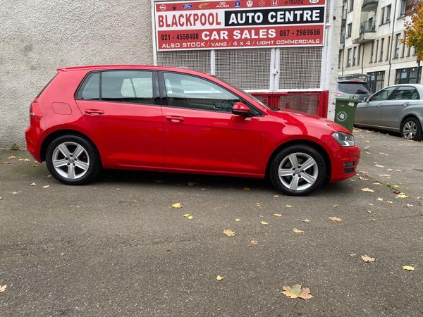 Volkswagen Golf Hatchback, Petrol, 2015, Red