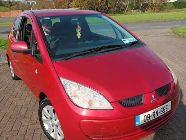 Mitsubishi Colt MPV, Petrol, 2009, Red