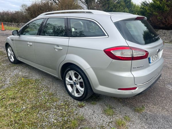 Ford Mondeo Estate, Diesel, 2012, Silver