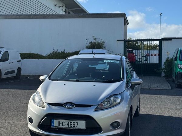 Ford Fiesta Hatchback, Petrol, 2011, Silver
