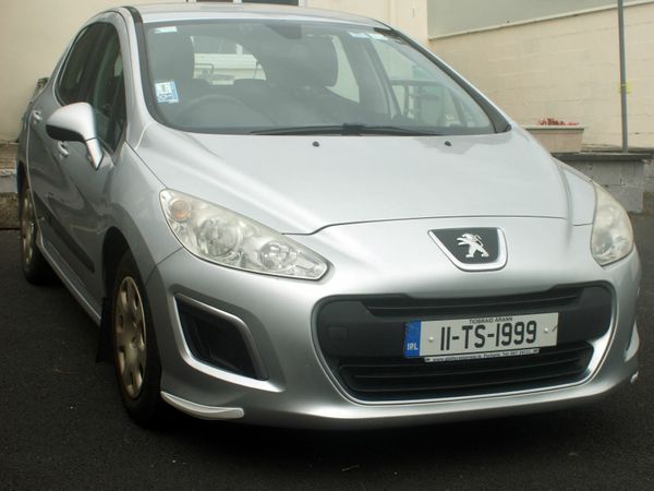Peugeot 308 Hatchback, Diesel, 2011, Silver