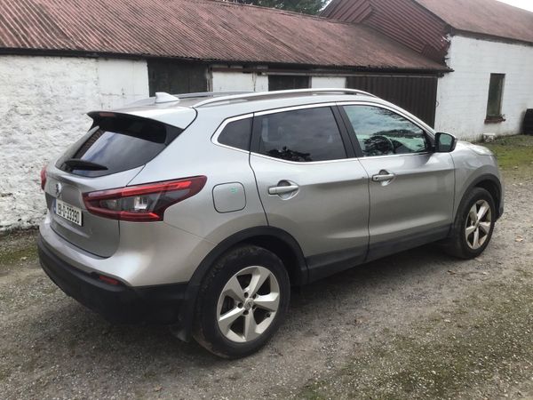 Nissan Qashqai MPV, Petrol, 2019, Grey