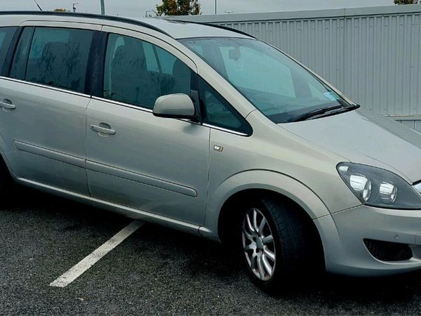 Vauxhall Zafira MPV, Diesel, 2011, Silver