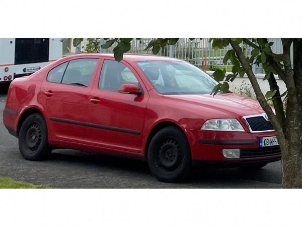 Skoda Octavia Hatchback, Diesel, 2008, Red