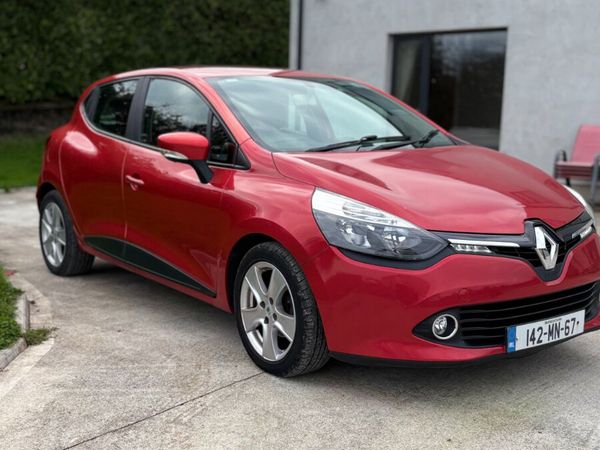 Renault Clio Hatchback, Diesel, 2014, Red