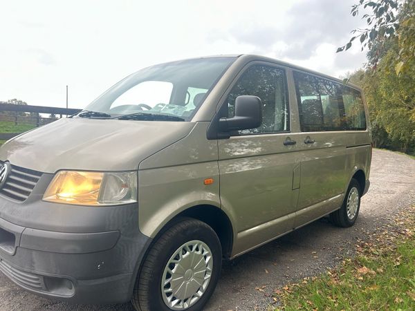 Volkswagen Shuttle Minibus, Diesel, 2007, Beige