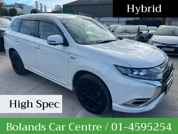 Mitsubishi Outlander SUV, Petrol Hybrid, 2021, White