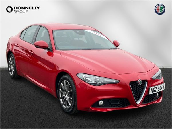 Alfa Romeo Giulia Saloon, Diesel, 2019, Red