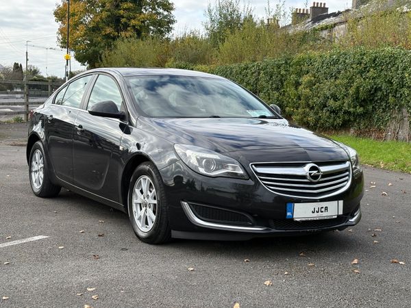 Opel Insignia Hatchback, Diesel, 2015, Black