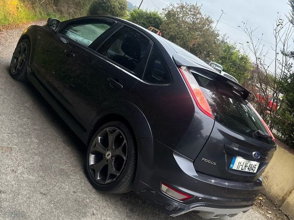 Ford Focus Hatchback, Diesel, 2011, Grey