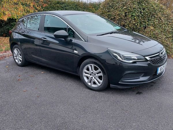 Opel Astra Hatchback, Diesel, 2016, Black
