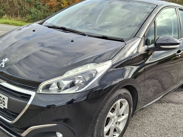 Peugeot 208 Hatchback, Petrol, 2019, Black
