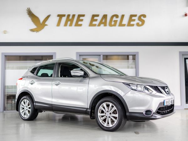 Nissan Qashqai Hatchback, Diesel, 2016, Silver