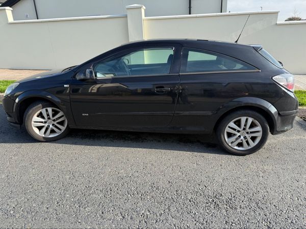 Opel Astra Hatchback, Petrol, 2008, Black