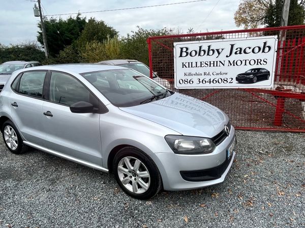 Volkswagen Polo Hatchback, Petrol, 2013, Silver
