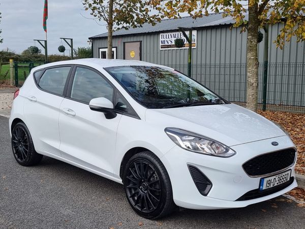 Ford Fiesta Hatchback, Petrol, 2019, White