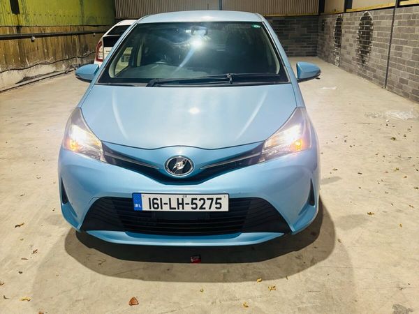 Toyota Vitz Hatchback, Petrol, 2016, Blue