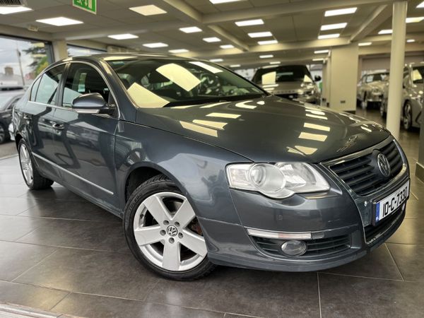 Volkswagen Passat Saloon, Diesel, 2010, Grey