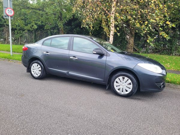 Renault Fluence Saloon, Diesel, 2012, Grey
