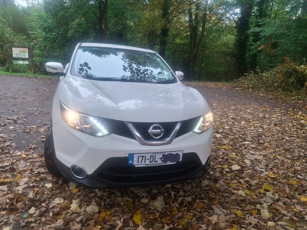 Nissan Qashqai SUV, Diesel, 2017, White