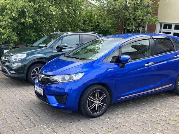 Honda Fit Hatchback, Petrol Hybrid, 2015, Blue