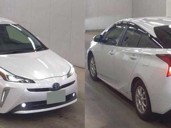 Toyota Prius Saloon, Petrol Hybrid, 2021, White