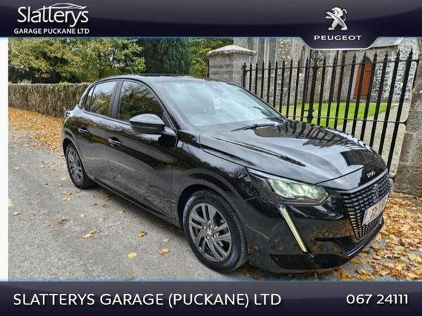 Peugeot 208 Hatchback, Petrol, 2022, Black