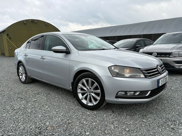Volkswagen Passat Saloon, Diesel, 2012, Silver