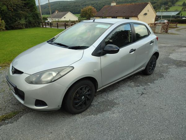 Mazda Mazda2 Hatchback, Petrol, 2009, Grey